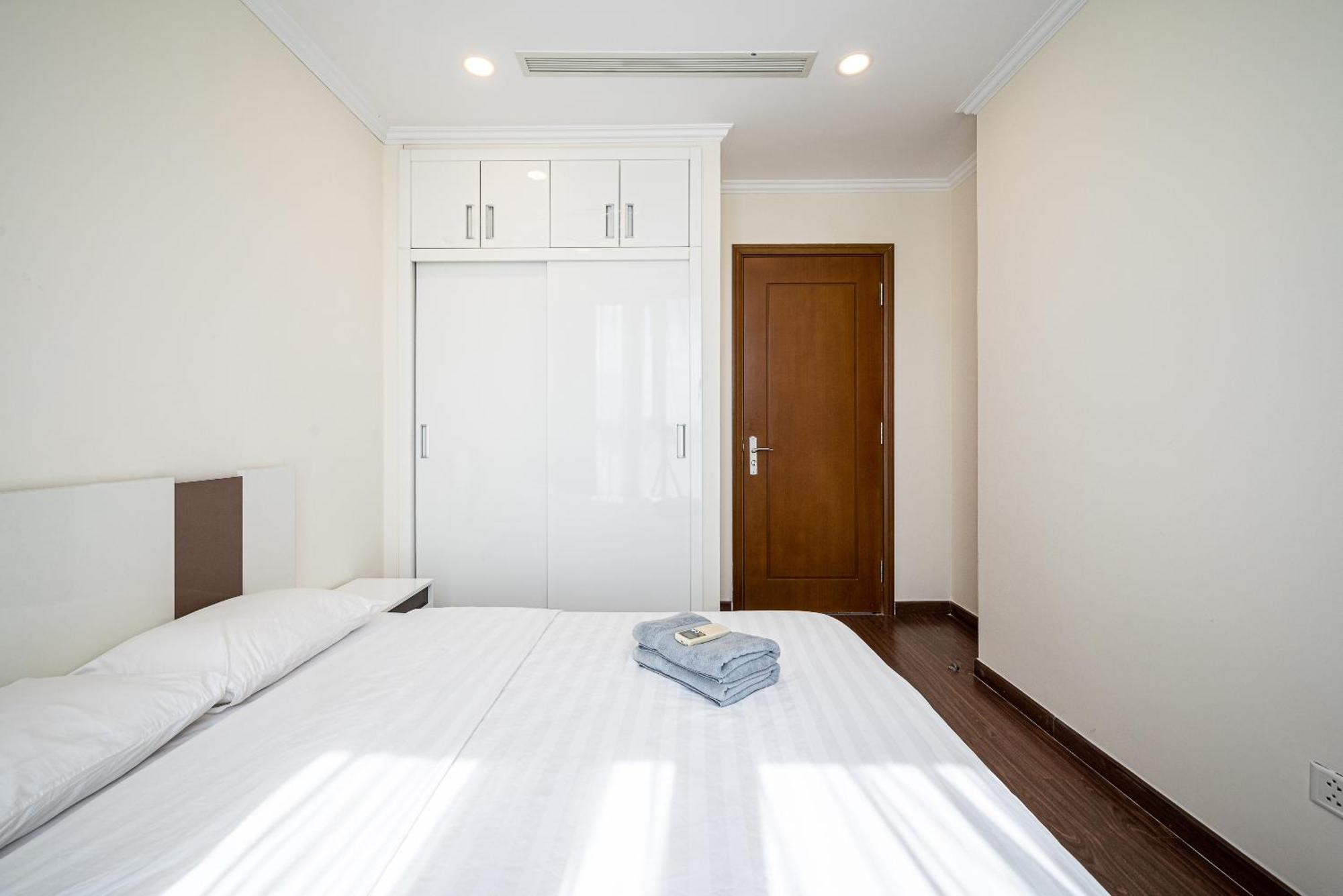 Khách sạn hẻo lánh Vinhomes Condotel Luxury Art In